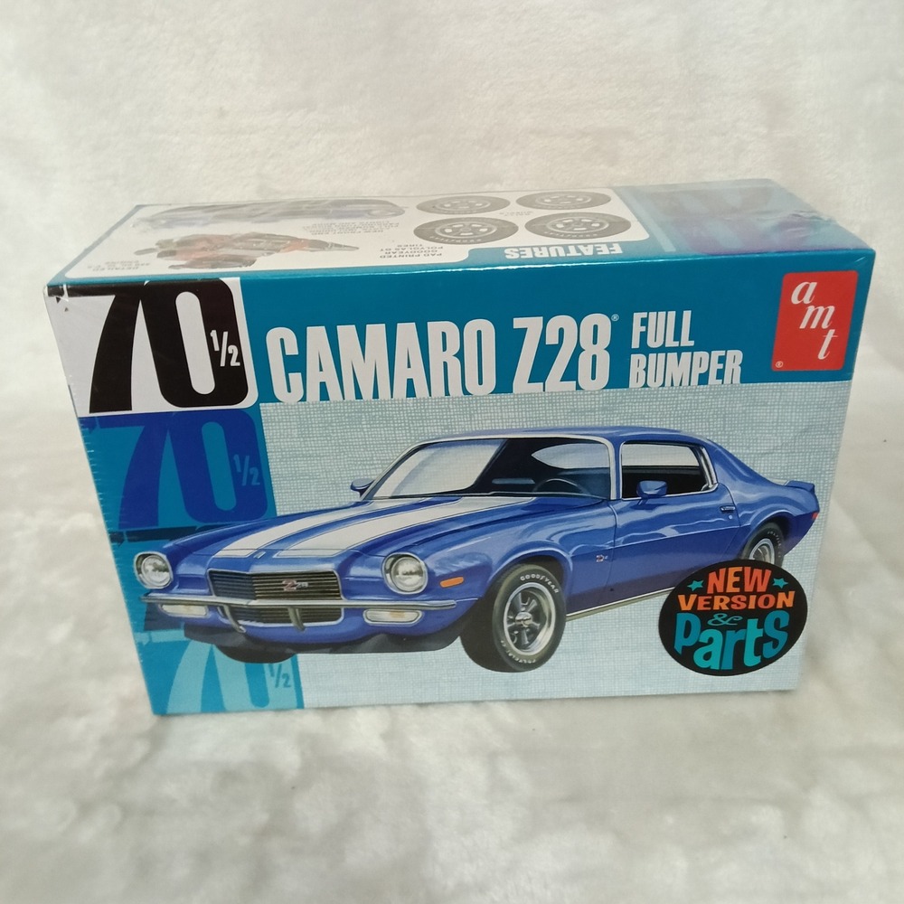 AMT 1970 1/2 Chevy Camaro Z28 Full Bumper 1/25 Scale Model Kit AMT1155/12